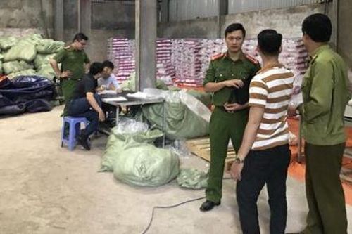Buôn bán, sản xuất bỉm giả có thể phải ngồi tù tới 15 năm