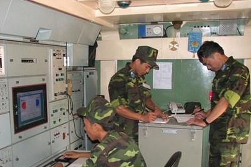 Chủ động huấn luyện làm chủ vũ khí, khí tài mới