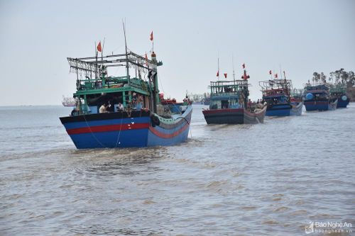 Ngư dân tiếp tục đánh bắt trên vùng biển Việt Nam
