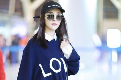 Mix áo len và sơ mi hợp mốt như sao Hoa ngữ