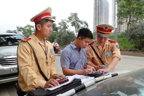 Lái xe cần chú ý những lỗi phạt nặng với ôtô ngày nghỉ lễ