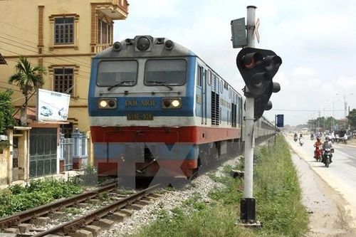 Ngành đường sắt xử lý chủ thể gây ra sự cố 2 tàu hỏa suýt tông nhau