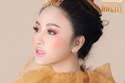 3 phong cách trang điểm tự nhiên với son môi hồng cho nàng nữ tính