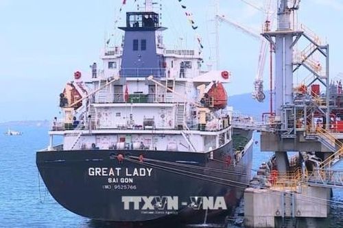 Nhà máy Lọc hóa dầu Nghi Sơn xuất xưởng sản phẩm xăng A95