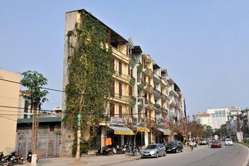 Choáng với những căn nhà kỳ dị, 'mỏng đến nghẹt thở' ở Hà Nội