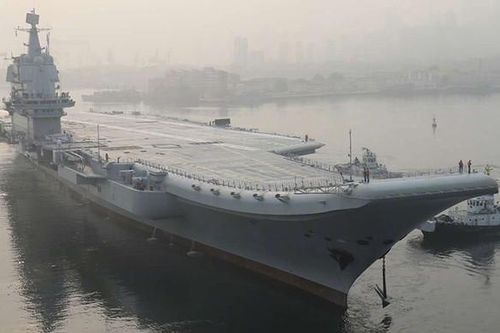 Trung Quốc chạy thử nghiệm tàu sân bay tự chế đầu tiên