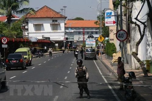 Sự kiện quốc tế 7-13/5: 'Gia đình khủng bố' chấn động Indonesia