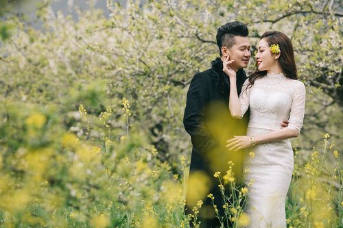 Lâm Vũ tình tứ cùng bà xã Huỳnh Tiên trong bộ ảnh cưới siêu ngọt ngào