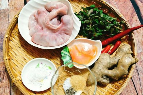 Tối nay ăn gì: Tràng lợn hấp gừng răm