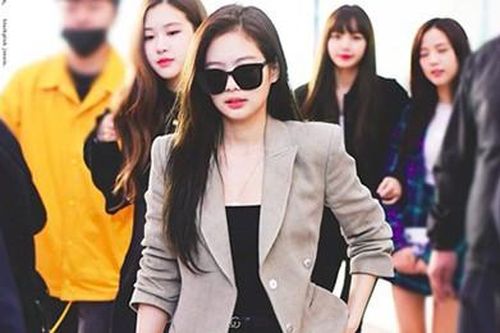 Sao nữ Hàn chuộng mốt blazer nam tính tại sân bay