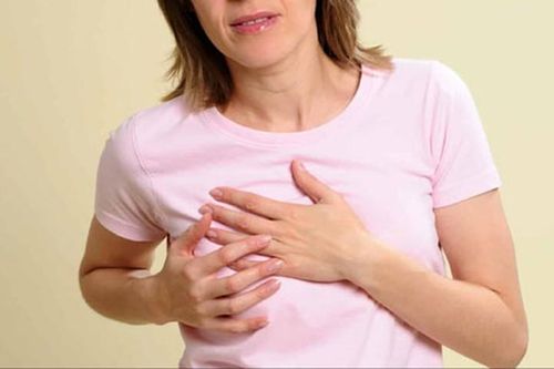 Bỗng nhiên bị đau ngực, bạn có thể bị bệnh gì?