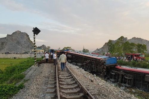 Lật tàu SE19 làm 2 người chết: Những cái chết được báo trước!