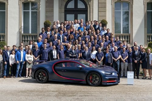 Chiếc Bugatti Chiron thứ 100 xuất xưởng, giá 3,3 triệu USD