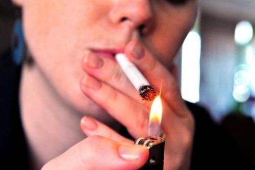 Hút thuốc lá gây ra những tác hại nào?