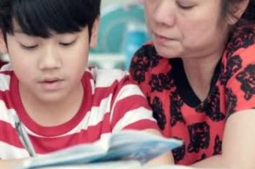 Nhìn thế giới bằng đôi mắt của con