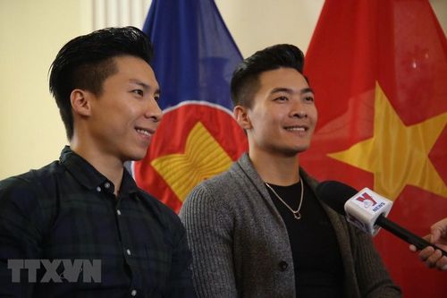 Hình ảnh Quốc Cơ, Quốc Nghiệp sau đêm thi Britain's Got Talent