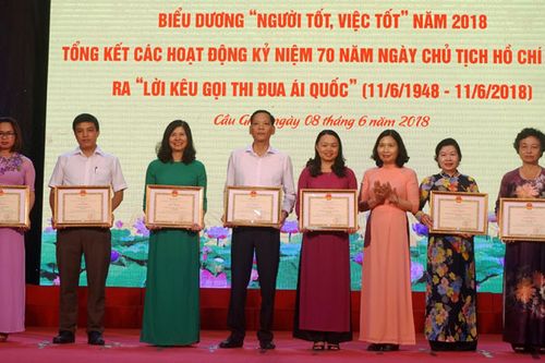 Cầu Giấy biểu dương 266 gương 'Người tốt - Việc tốt'
