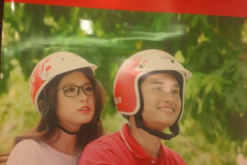Xuất hiện dịch vụ xe công nghệ cạnh tranh với ông lớn Grab