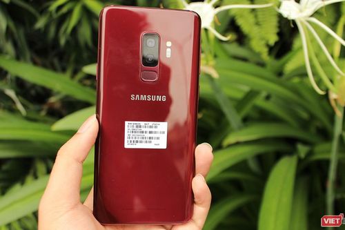 Chùm ảnh Samsung Galaxy S9 Plus Đỏ tía đẹp, độc, lạ duy nhất tại Việt Nam
