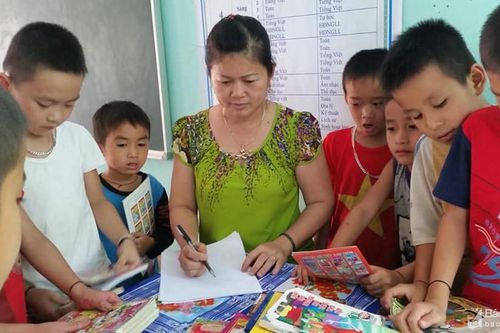 Huyện miền núi mở cửa thư viện cho học sinh đọc sách dịp hè
