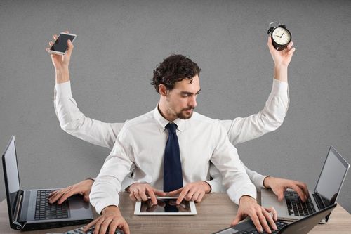 Có nên làm nhiều việc cùng một lúc hay không?