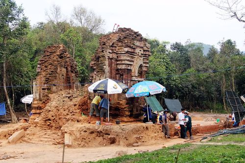 Công tác trùng tu tại Mỹ Sơn đang diễn ra bình thường