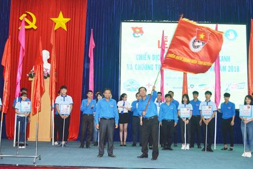 Hơn 1.600 sinh viên tham gia chiến dịch tình nguyện mùa hè xanh