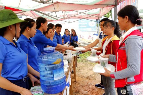 Vùng cao tiếp sức mùa thi