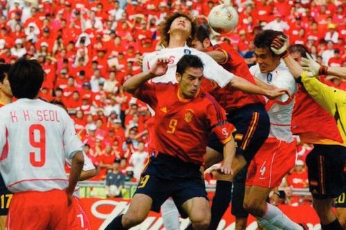 Tây Ban Nha vs Nga: Lời nguyền chủ nhà
