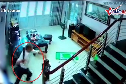 Khám nghiệm hiện trường vụ chém 3 người dã man ở Sóc Sơn, Hà Nội
