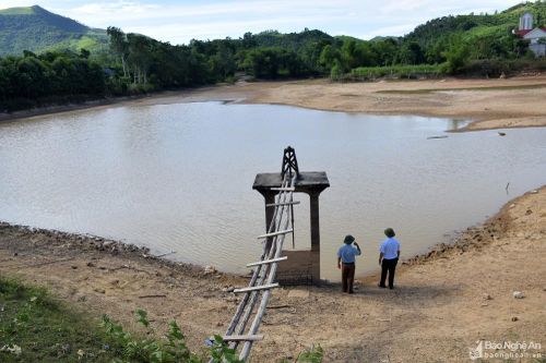 40 hồ đập ở Tân Kỳ đã xuống dưới mực nước chết