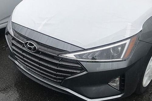 Sedan Hyundai Elantra 2019 lộ diện trước ngày ra mắt