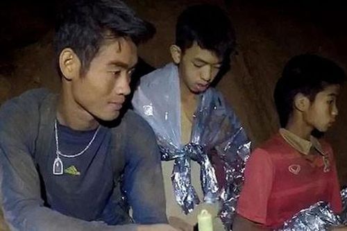 HLV đội bóng Thái Lan đã ra khỏi hang an toàn