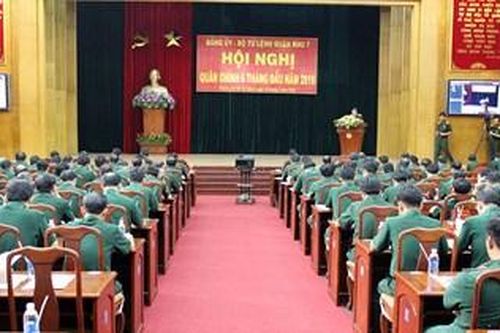 Quân khu 7 tổ chức Hội nghị quân chính 6 tháng đầu năm 2018