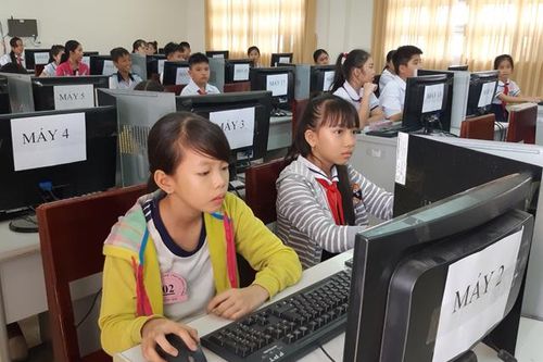 83 thí sinh dự thi hội thi Tin học trẻ năm 2018