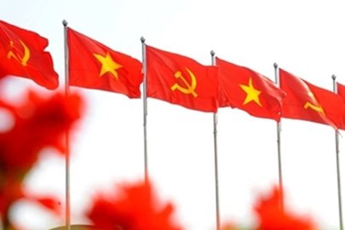 Đấu tranh với những luận điệu sai trái, thù địch xuyên tạc về tự do, dân chủ, nhân quyền ở Việt Nam