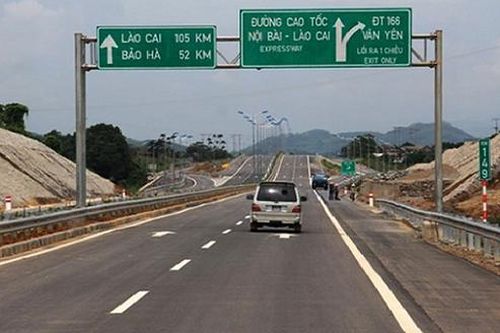 Lãnh đạo TCT Đầu tư phát triển đường cao tốc Việt Nam nói gì về việc bỏ tiền sửa lỗi của nhà thầu?