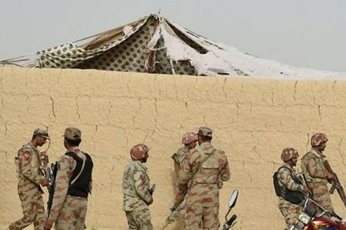 Đánh bom liều chết thảm khốc trong ngày tổng tuyển cử tại Pakistan