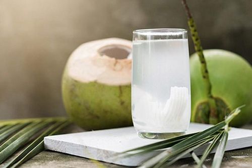 Thay đổi thần kỳ khi uống nước dừa liên tiếp 1 tuần