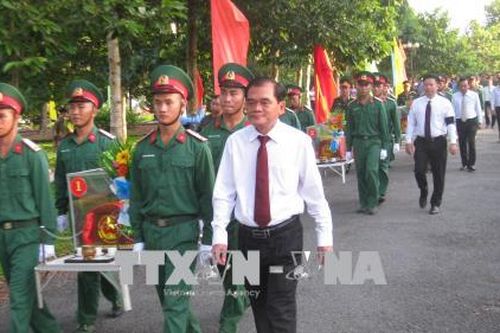 Truy điệu, an táng hài cốt liệt sỹ hy sinh tại Campuchia