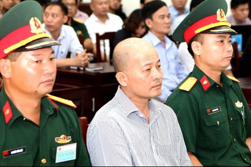 VKS quân sự đề nghị mức án thế nào với Út 'trọc'?