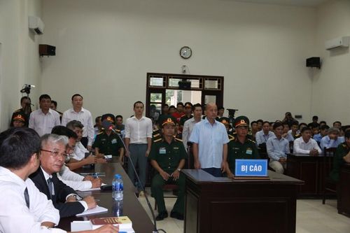 Những tình tiết đáng chú ý trong phiên tòa 'Út trọc'