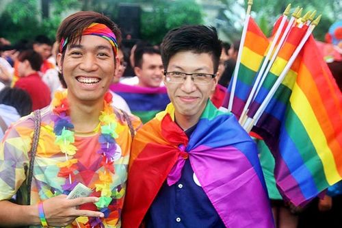 VietPride 2018 đã chính thức bắt đầu, hứa hẹn một mùa 'cầu vồng rực rỡ' cho cộng đồng LGBT Việt