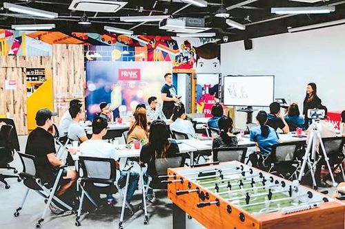 Fintech- kinh nghiệm tiếp cận từ Singapore