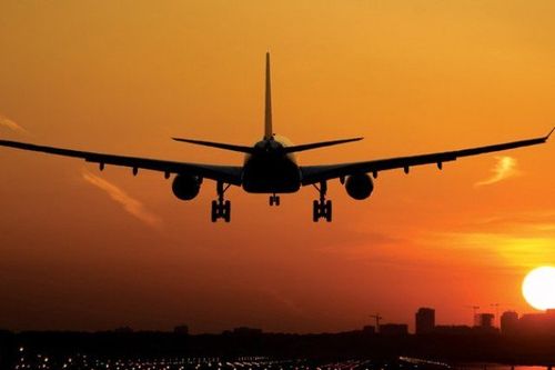 Rơi máy bay ở Indonesia, chỉ duy nhất cậu bé 12 tuổi sống sót