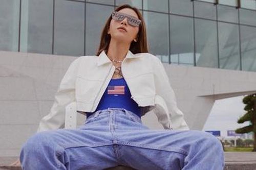 Street style sao Việt: Quỳnh Anh Shyn, Phương Trinh mặc chất