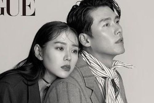 Son Ye Jin và Hyun Bin khoe nhan sắc tượng tạc, thân mật trên tạp chí