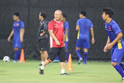 U23 Việt Nam đấu U23 Bahrain: Thầy Park chơi bài ngửa
