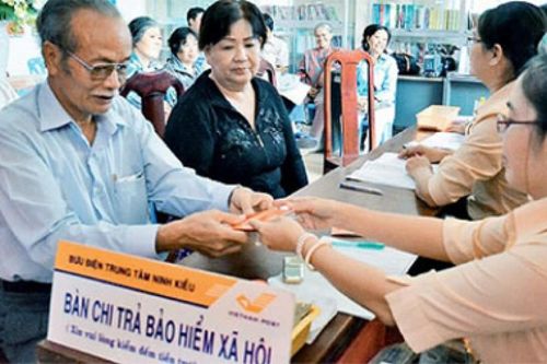 Nghỉ hưu trước tuổi, đóng bảo hiểm xã hội tự nguyện như thế nào?