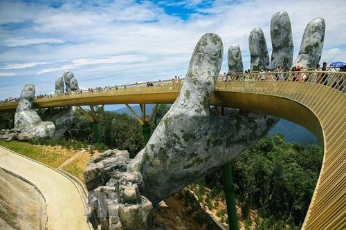 Cầu Vàng ở Đà Nẵng vào top 100 điểm đến du lịch tuyệt vời